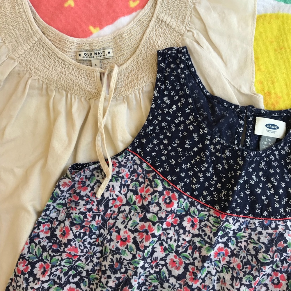 2 Girls summer tops